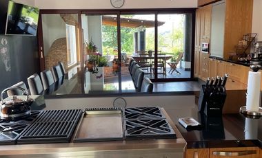 RESIDENCIA EN VENTA EN LA ESTADÍA