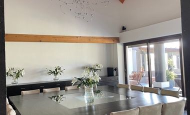 RESIDENCIA EN VENTA EN LA ESTADÍA