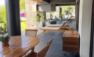 RESIDENCIA EN VENTA EN LA ESTADÍA