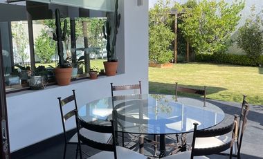 RESIDENCIA EN VENTA EN LA ESTADÍA