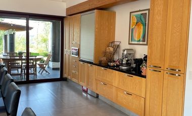 RESIDENCIA EN VENTA EN LA ESTADÍA