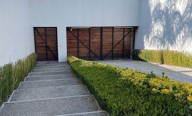 RESIDENCIA EN VENTA EN LA ESTADÍA