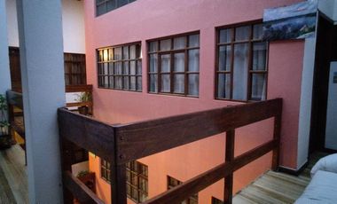 PROPIEDAD EN VENTA EN LA FLORESTA - IDEAL HOSTAL, BAR, RESTAURANTE