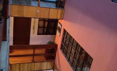 PROPIEDAD EN VENTA EN LA FLORESTA - IDEAL HOSTAL, BAR, RESTAURANTE