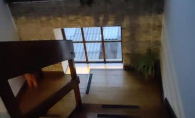PROPIEDAD EN VENTA EN LA FLORESTA - IDEAL HOSTAL, BAR, RESTAURANTE