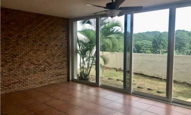 SE VENDE CASA EN VILLA DE LAS FUENTES $450,000