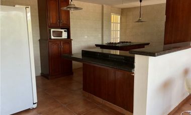 SE VENDE CASA EN VILLA DE LAS FUENTES $450,000