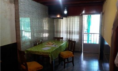 ALBARELLOS 4079, entre Juan B Justo y Vidal, Isidro Casanova