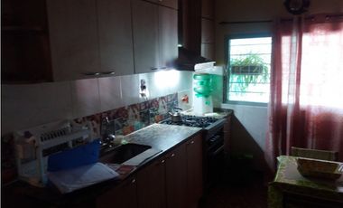 ALBARELLOS 4079, entre Juan B Justo y Vidal, Isidro Casanova