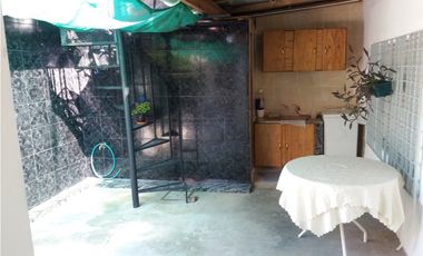 ALBARELLOS 4079, entre Juan B Justo y Vidal, Isidro Casanova