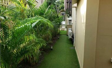 SE VENDE O SE ALQUILA CASA EN EL PH EMBASSY GARDENS  CLAYTON