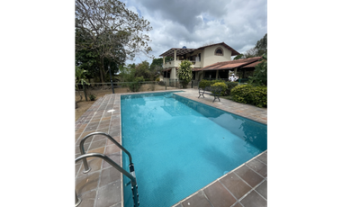 VENTA DE CASA DE PLAYA  EN PIEDRAS GORDAS