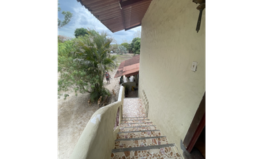 VENTA DE CASA DE PLAYA  EN PIEDRAS GORDAS