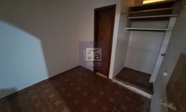 COD. 4764 - SE ARRIENDA LOCAL - BARRIO: SAN MIGUEL