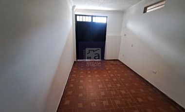 COD. 4764 - SE ARRIENDA LOCAL - BARRIO: SAN MIGUEL