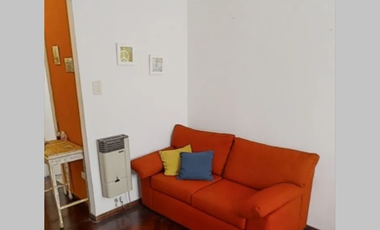 PH en Venta en Villa Crespo 2 ambientes 39 m2 1er piso por escalera, al contrafrente - Thames 400