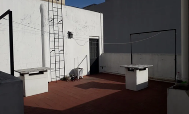 PH en Venta en Villa Crespo 2 ambientes 39 m2 1er piso por escalera, al contrafrente - Thames 400