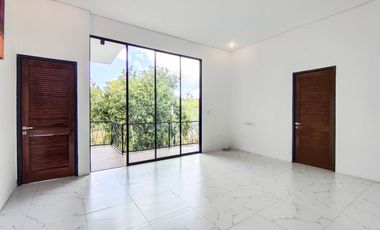DIJUAL CEPAT VILLA 4 LANTAI, 3 MENIT KE KAMPUS UDAYANA DI JIMBARAN