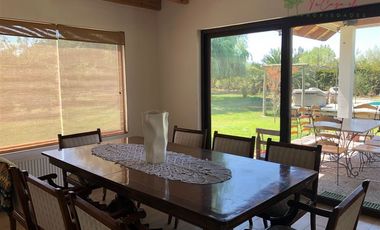Casa en venta de 4 dorm. en Cam. Carampangue -Talagante