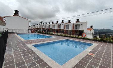 casa en venta en la floresta. Cod V29164