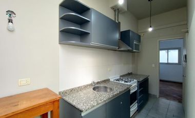 Departamento Tipo Casa 3 Ambientes Patio y Terraza en Colegiales Impecable Estado