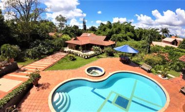 VENTA de CASAS en PEREIRA