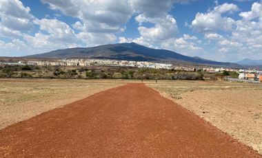 Venta de terreno  valle Miraflores por salida Pátzcuaro  en Morelia