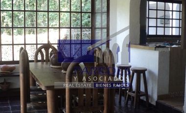 A02 Casa con alberca en Renta 3 recamaras en campo de golf  Ixtapa