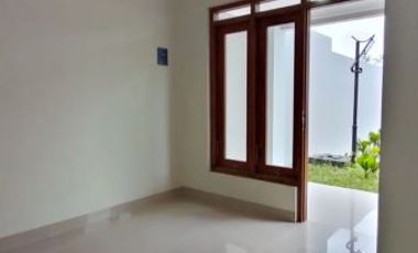 Disewakan Rumah 2 Lantai Dekat Terminal Jombor Dalam Perumahan