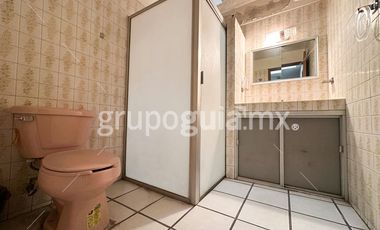 RESIDENCIAL VICTORIA, AMPLIA CASA VENTA, IDEAL PARA HOGAR, O REMODELAR Y  HACER OFICINAS, ACADEMIA O COMERCIO.