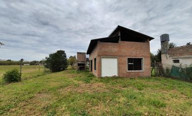 Casa a terminar con gran terreno!!! gran inversión!!