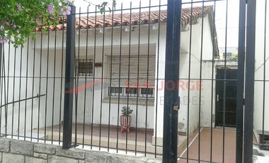 Importante propiedad; VIVIENDAS + LOCAL