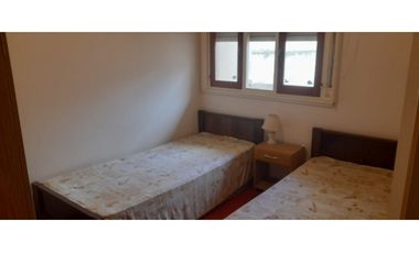 Tres Ambientes Con Espacio Guardacoche