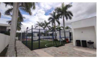 SE VENDE CASA DE 345 M2 DE CONSTRUCCIÓN, EN COSTA SUR