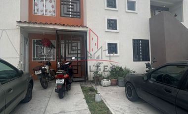 Casa Duplex Venta Fuentes de Balvanera Gto 850,000 NadGar RMC.