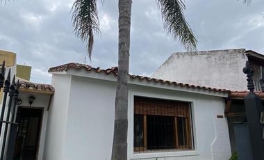 Centenario/Cerro de las Rosas: Casa de 4 dorm en calle Francisco de Aguirre