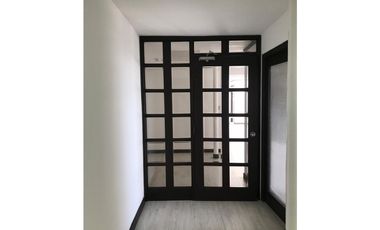 SEA Confiable Vende Oficina en Avenida Balboa