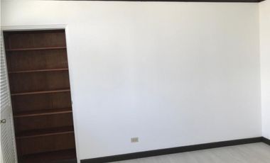 SEA Confiable Vende Oficina en Avenida Balboa