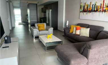 APARTAMENTO AMOBLADO EN PH YACHT CLUB 178MTS CON VISTA AL MAR
