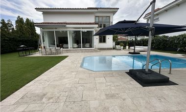Fairways Estates amueblada