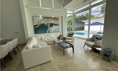 Fairways Estates amueblada