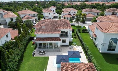 Fairways Estates amueblada