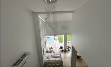 Fairways Estates amueblada