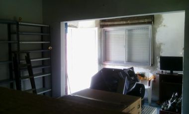 Vivienda con local en Ezpeleta, Quilmes
