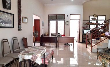 Rumah Strategis Tengah Kota dekat Jalan HOS Cokroaminoto