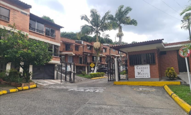 casa en venta en maraya. Cod V17875