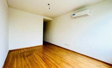 Venta depto dúplex 2 amb Pilar centro con cochera