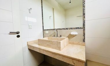 Venta depto dúplex 2 amb Pilar centro con cochera