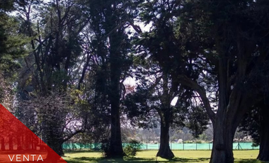 LOTE EN INMEJORABLE UBICACION EN PRADOS DEL OESTE