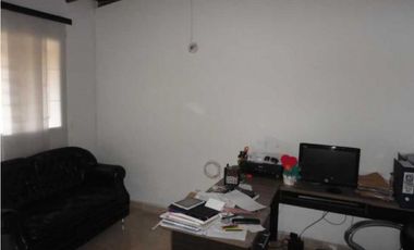 SE VENDE CASA UNIFAMILIAR BARRIO SANTA FE